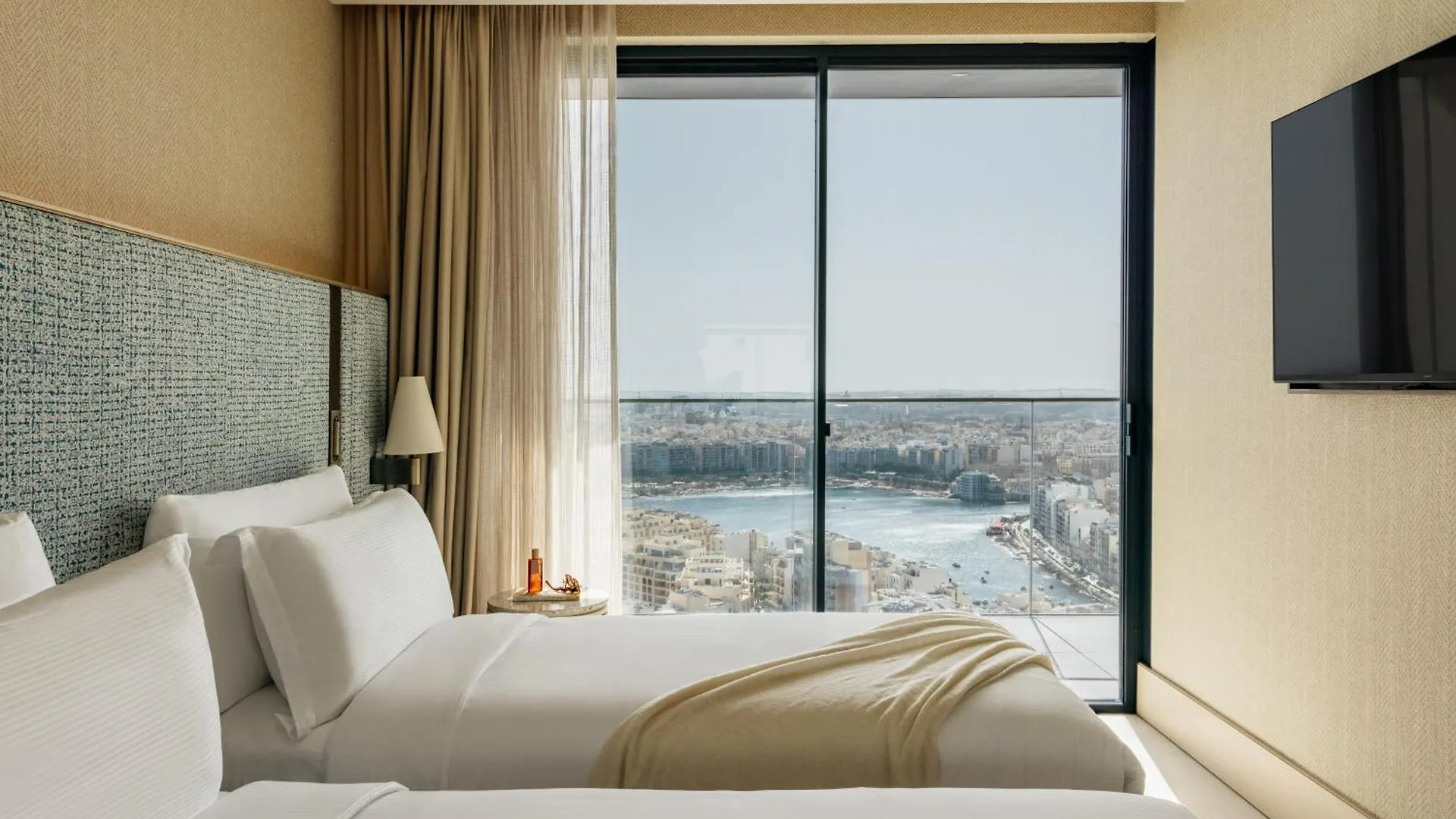 *****  Me Malta By Melia Hotel Saint Julian's Malta